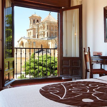 โฮสปิเดียม โฮเทล ฆวนที่ 2 Hotel โตโร ภายนอก รูปภาพ