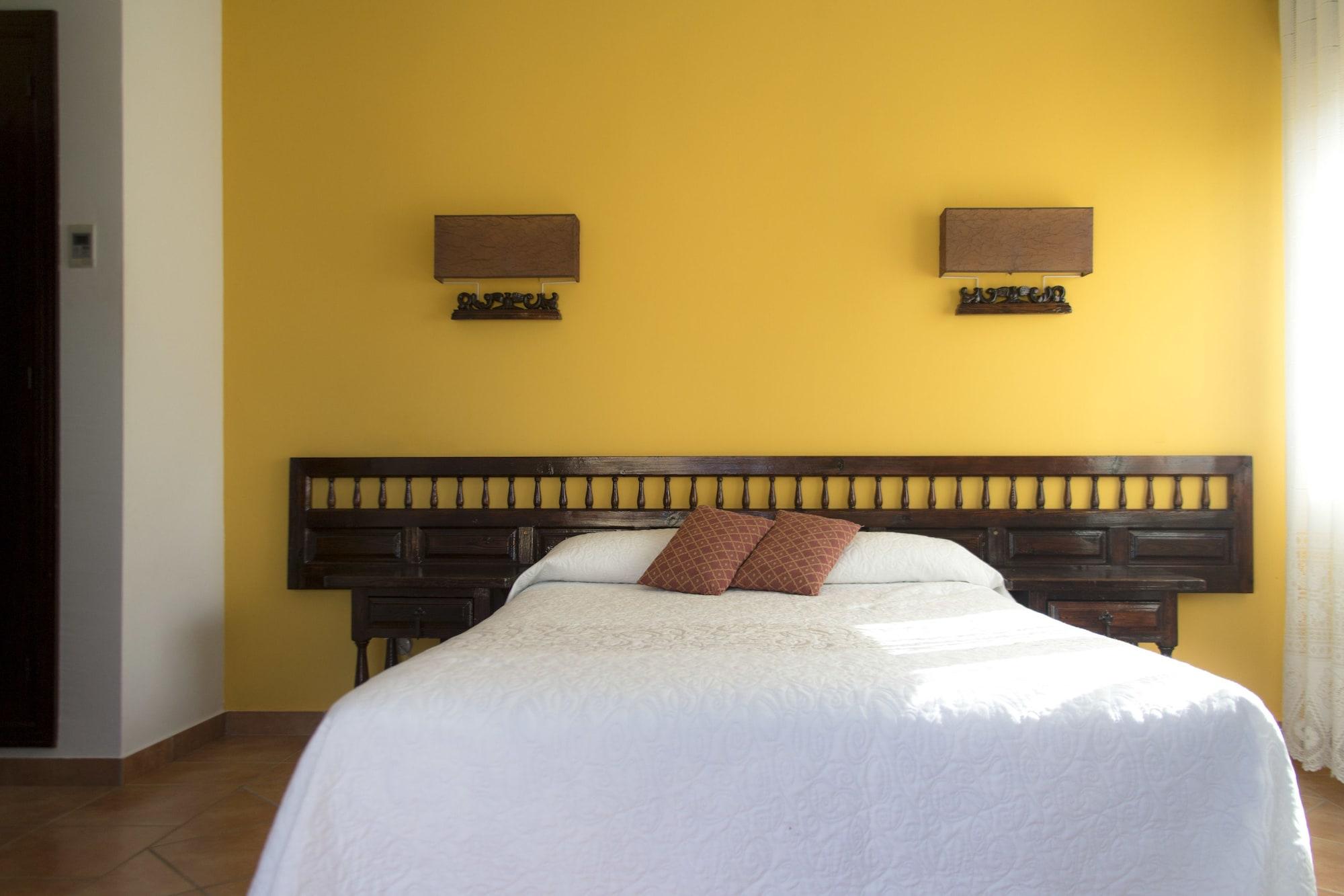 โฮสปิเดียม โฮเทล ฆวนที่ 2 Hotel โตโร ภายนอก รูปภาพ