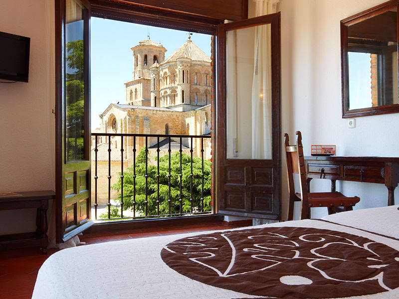 โฮสปิเดียม โฮเทล ฆวนที่ 2 Hotel โตโร ภายนอก รูปภาพ