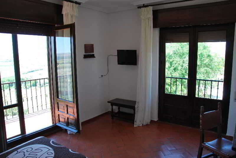 โฮสปิเดียม โฮเทล ฆวนที่ 2 Hotel โตโร ภายนอก รูปภาพ